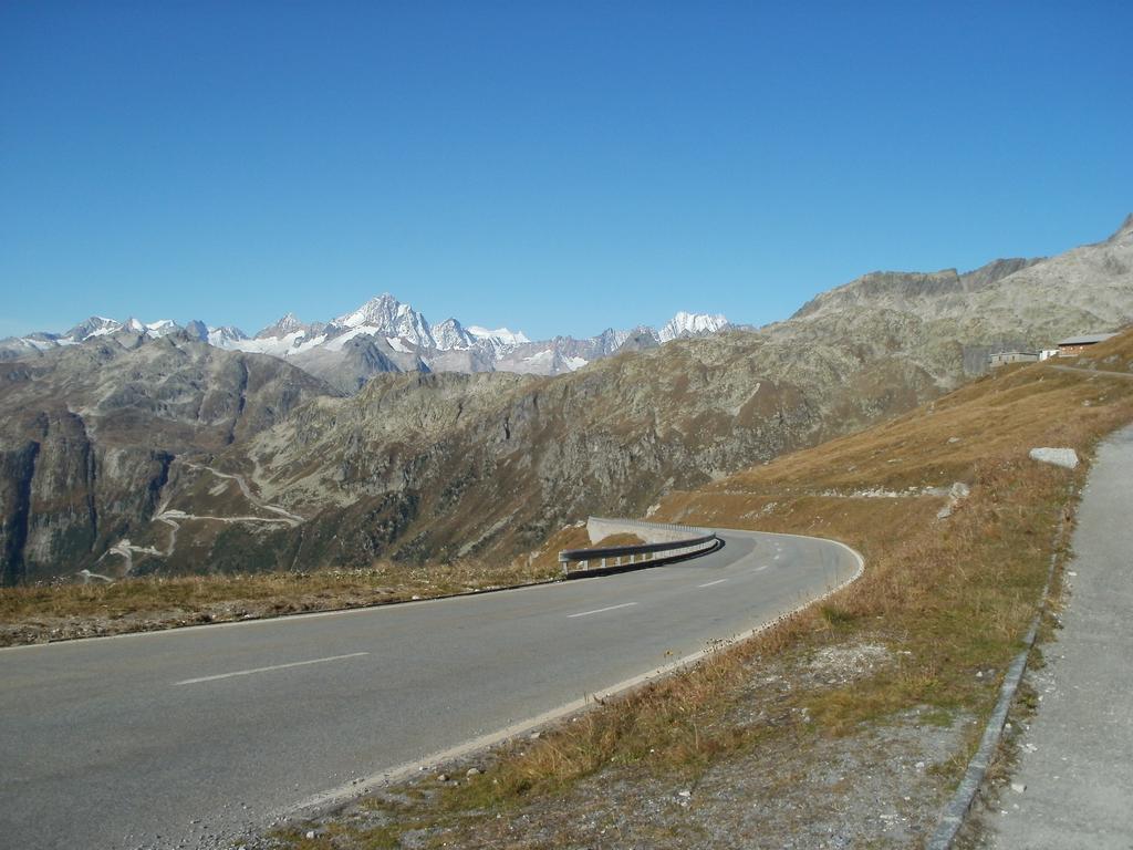 Hotel Pez Ault Disentis Bagian luar foto