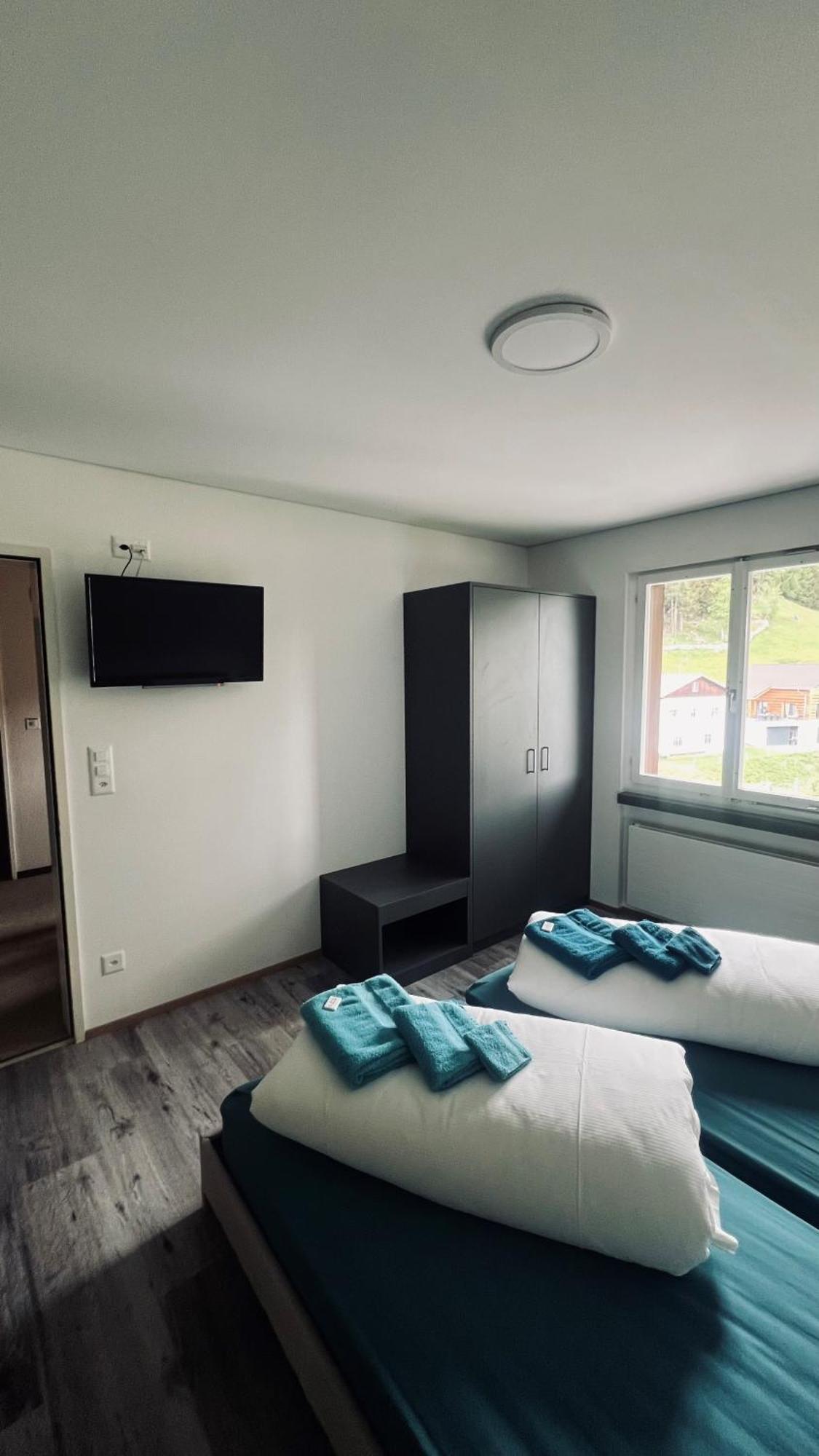 Hotel Pez Ault Disentis Bagian luar foto