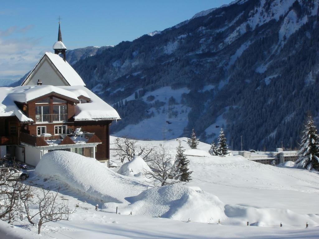 Hotel Pez Ault Disentis Bagian luar foto